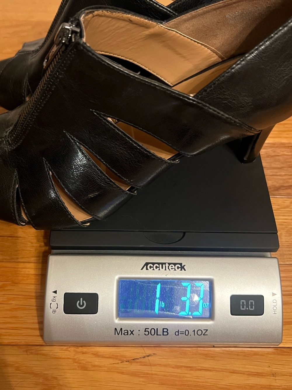 Black Leather Peep Toe Zip Front Shooties Heeled Ankle Booties Cutout Size 8.5 - Picture 12 of 12